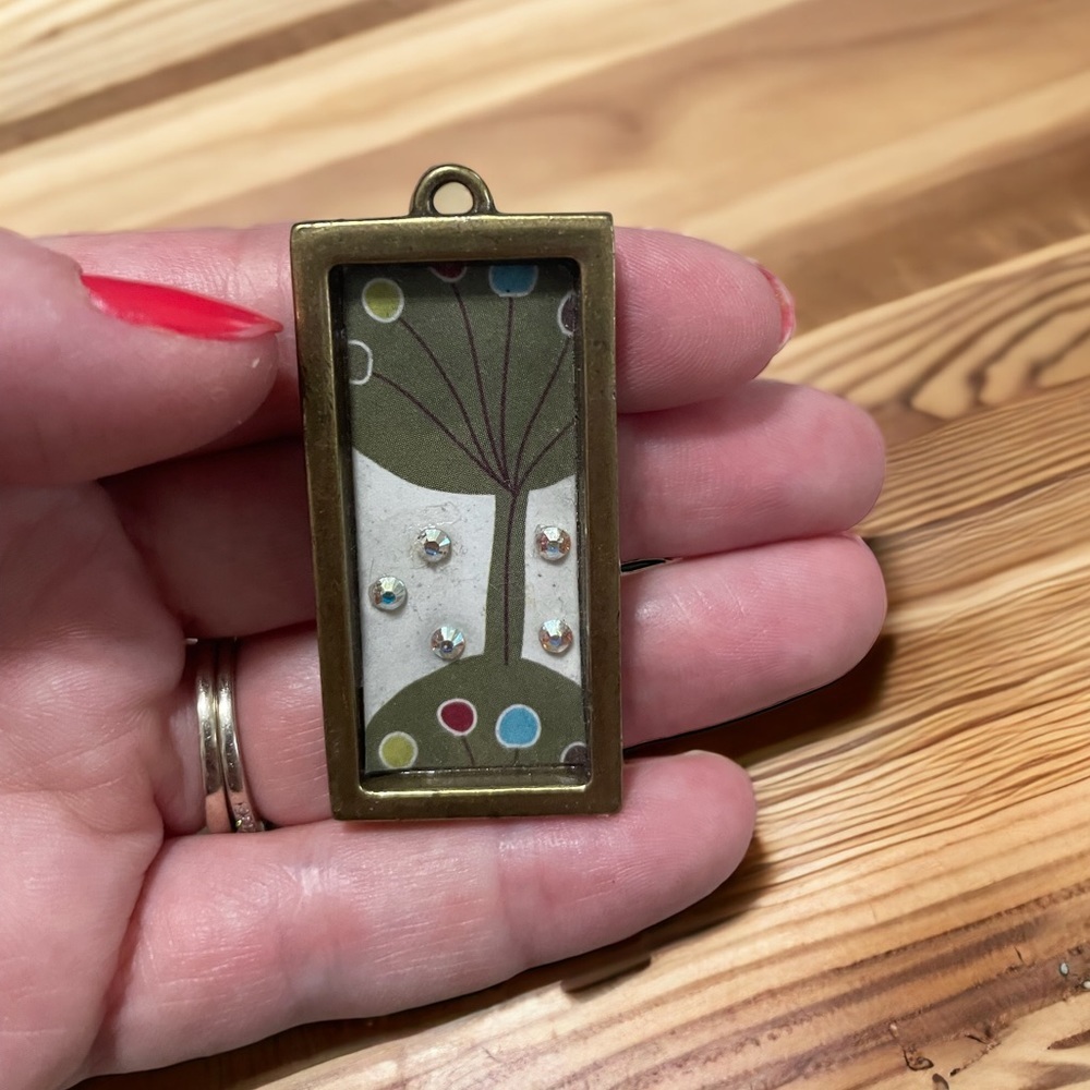 Hand Crafted necklace pendant​